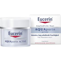 Creme von Eucerin für trockene Haut in einem Glas und Verpackung.